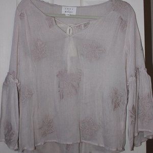 Flowy rosy shirt with flowers